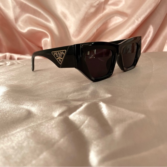 Prada sunglasses womens with case cat eye chunky large frames - Picture 2 of 5